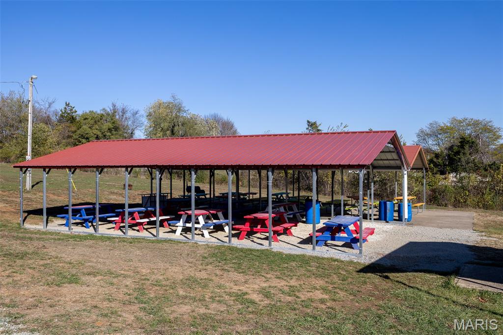 14607 Rock Cliff Drive Property Photo 35
