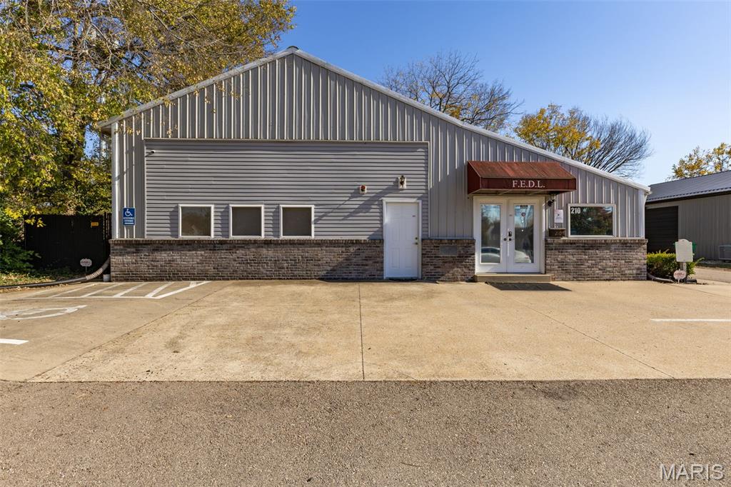 210 Hyler Drive Property Photo 1