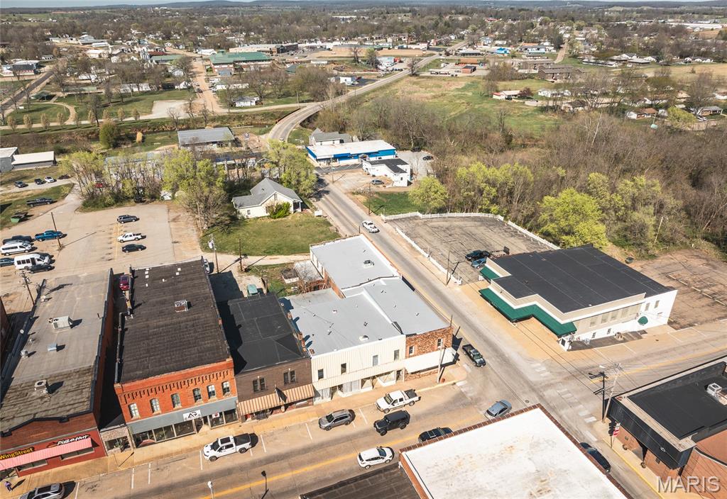 140-142 E Main Street Property Photo 1