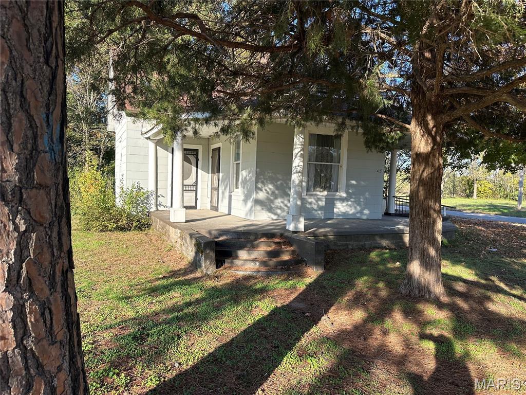 412 E Howard Property Photo 2