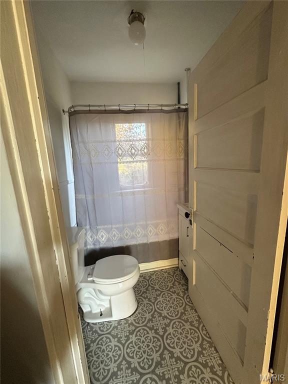 412 E Howard Property Photo 27