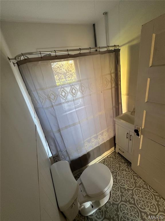 412 E Howard Property Photo 28