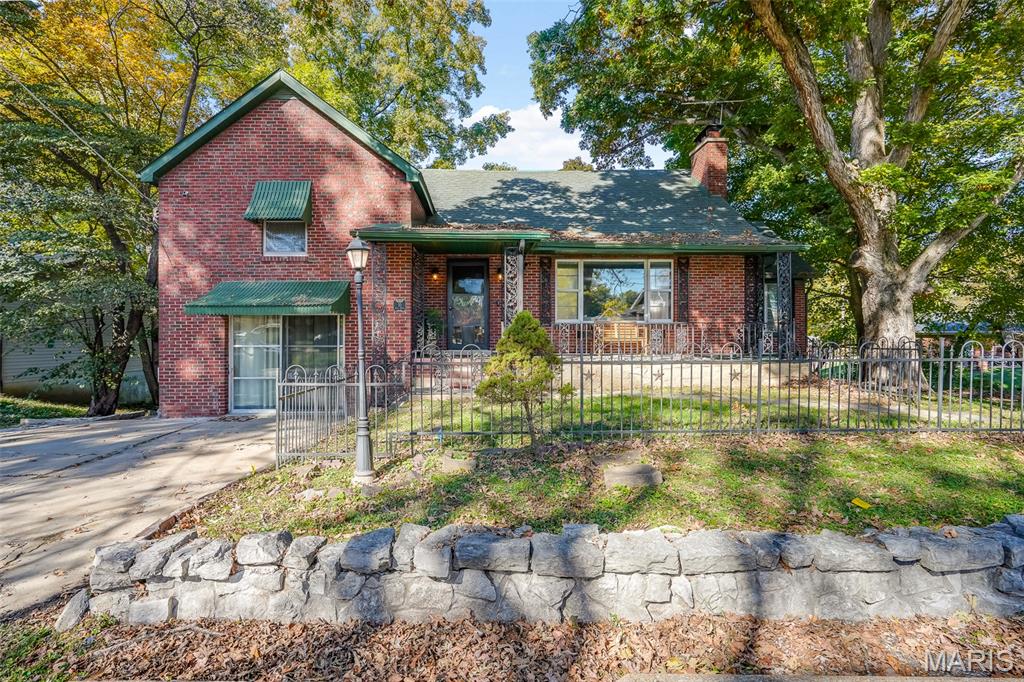 10 Hill Drive Apt D, E, F Property Photo 1