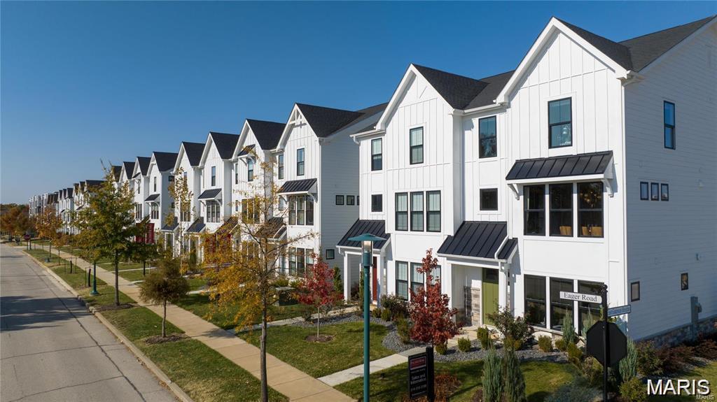 16541 Yellowwood Drive 66-301 Property Photo 1