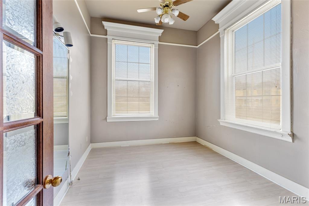 120 Henry Avenue Property Photo 25