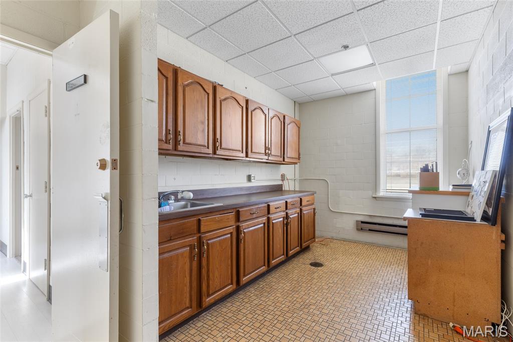 120 Henry Avenue Property Photo 32