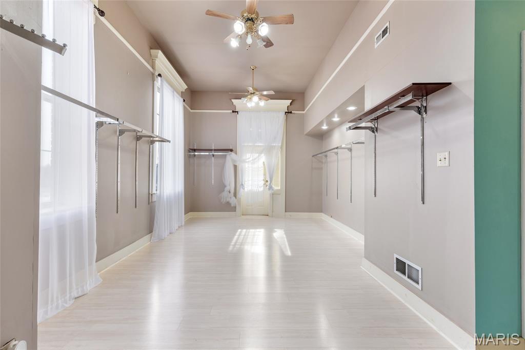 120 Henry Avenue Property Photo 35