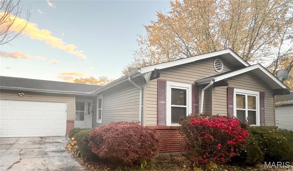 1453 Columbia Hills Court Property Photo 1