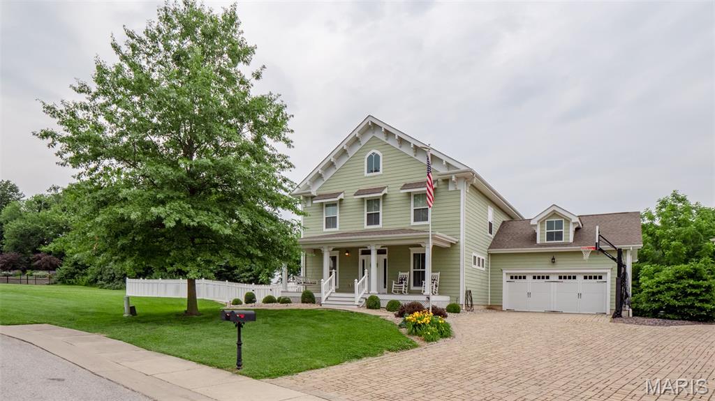 3413 Crescent Court Property Photo 1