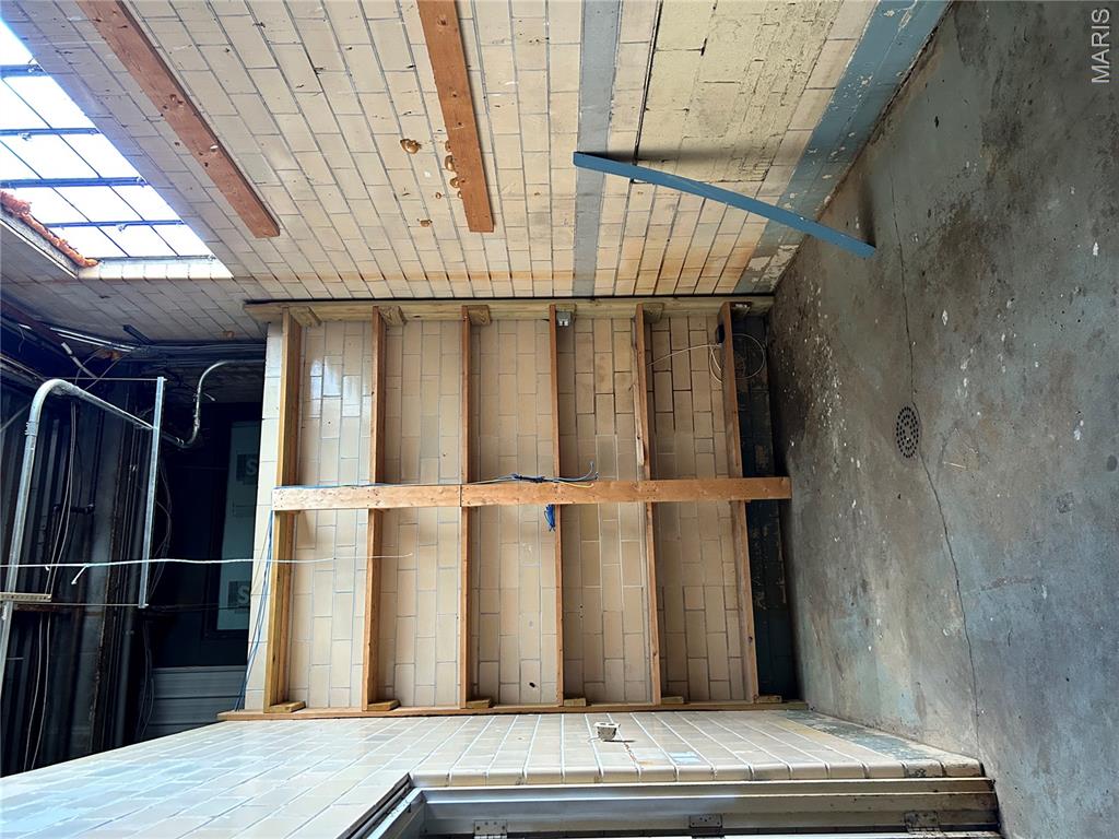 25075484 Property Photo 12