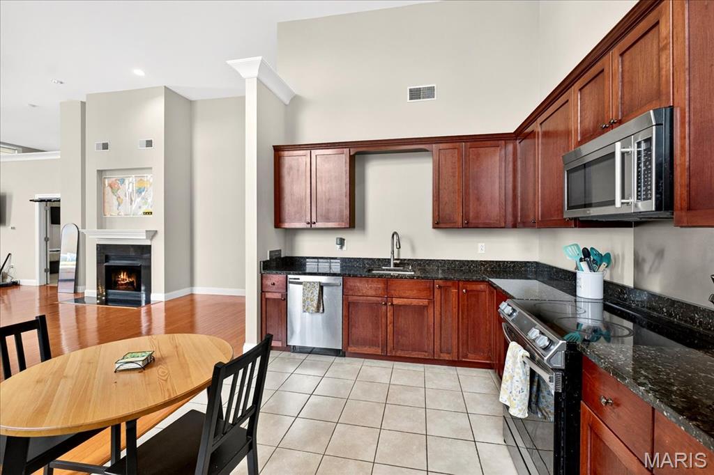 1515 Lafayette Avenue 211 Property Photo 11