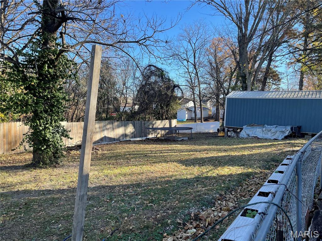 700 N Hickory Street Property Photo 22