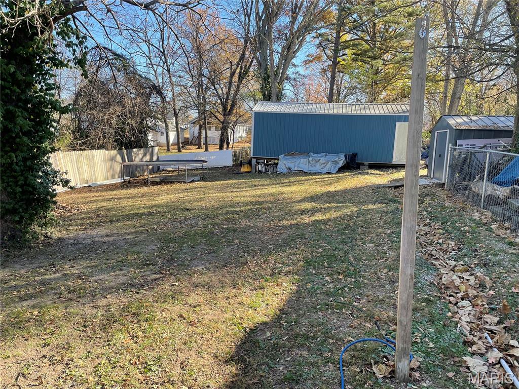 700 N Hickory Street Property Photo 24