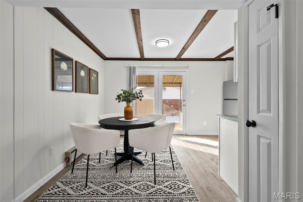 10587 Carroll Wood Way Property Photo 9