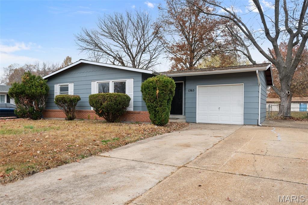 1265 Central Parkway Property Photo 1