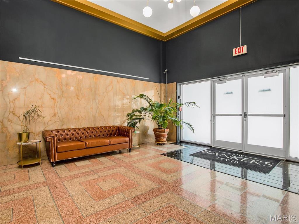 901 Washington Avenue 605 Property Photo 4