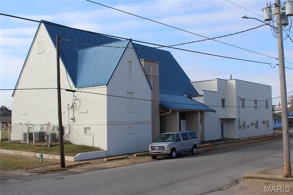 338 Hazel St