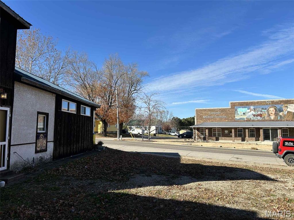 502 E Washington Street Property Photo 15