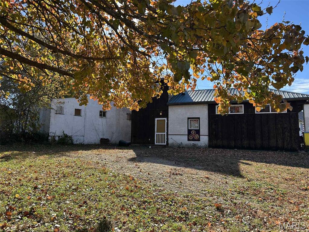 502 E Washington Street Property Photo 16