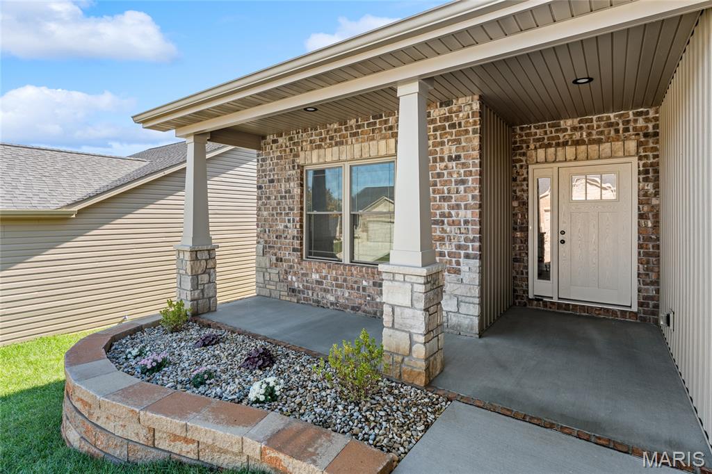 8084 Villa Valley Property Photo 4