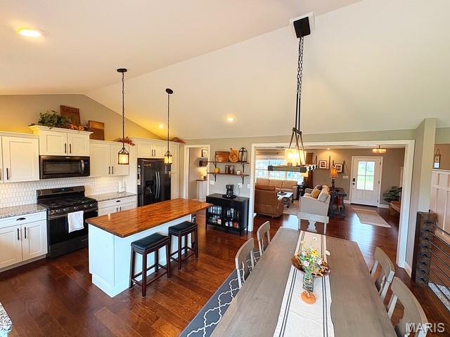 2864 Clear Spring Place Property Photo 9