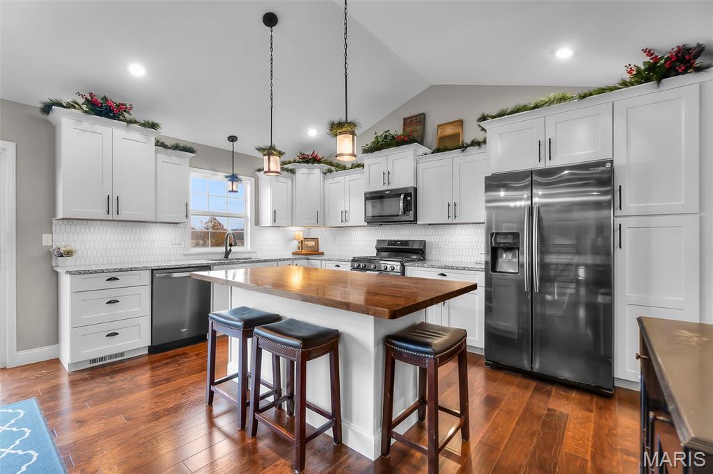2864 Clear Spring Place Property Photo 12