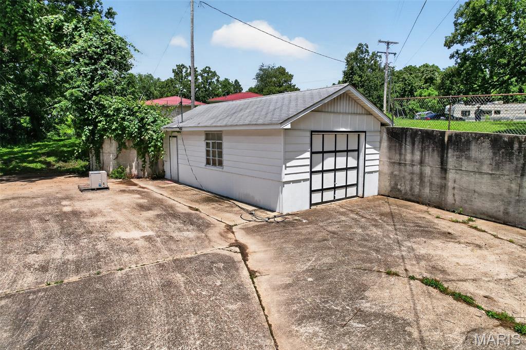 21987 Teak Lane Property Photo 2