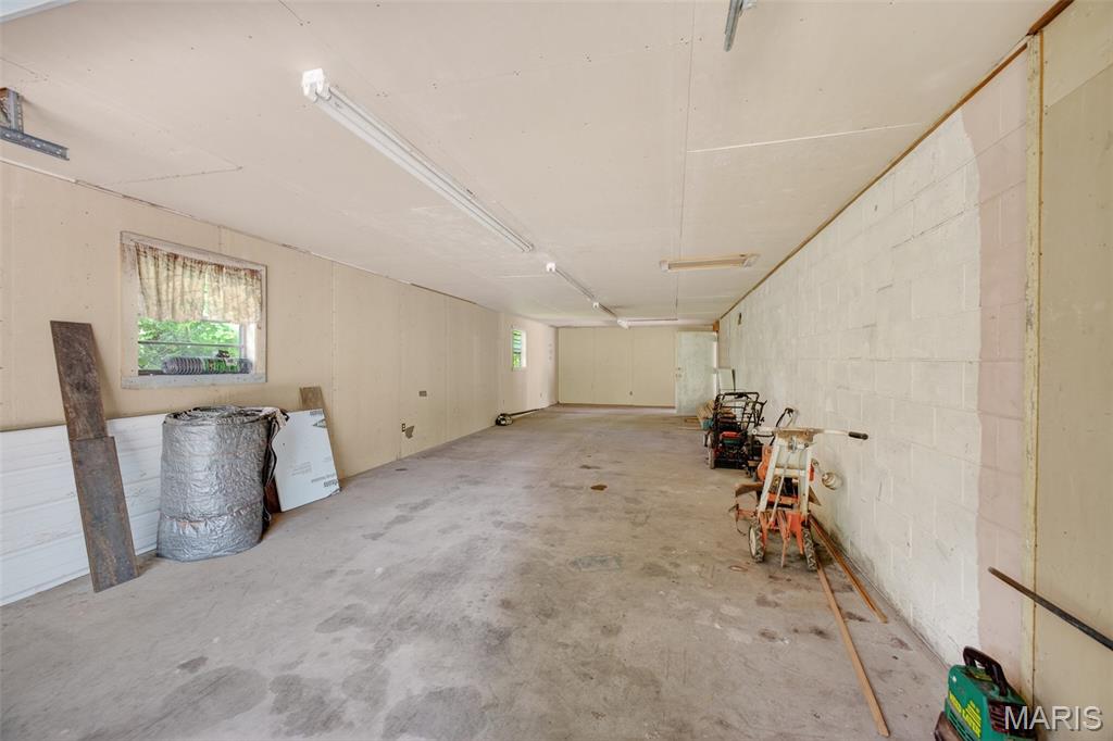 21987 Teak Lane Property Photo 10