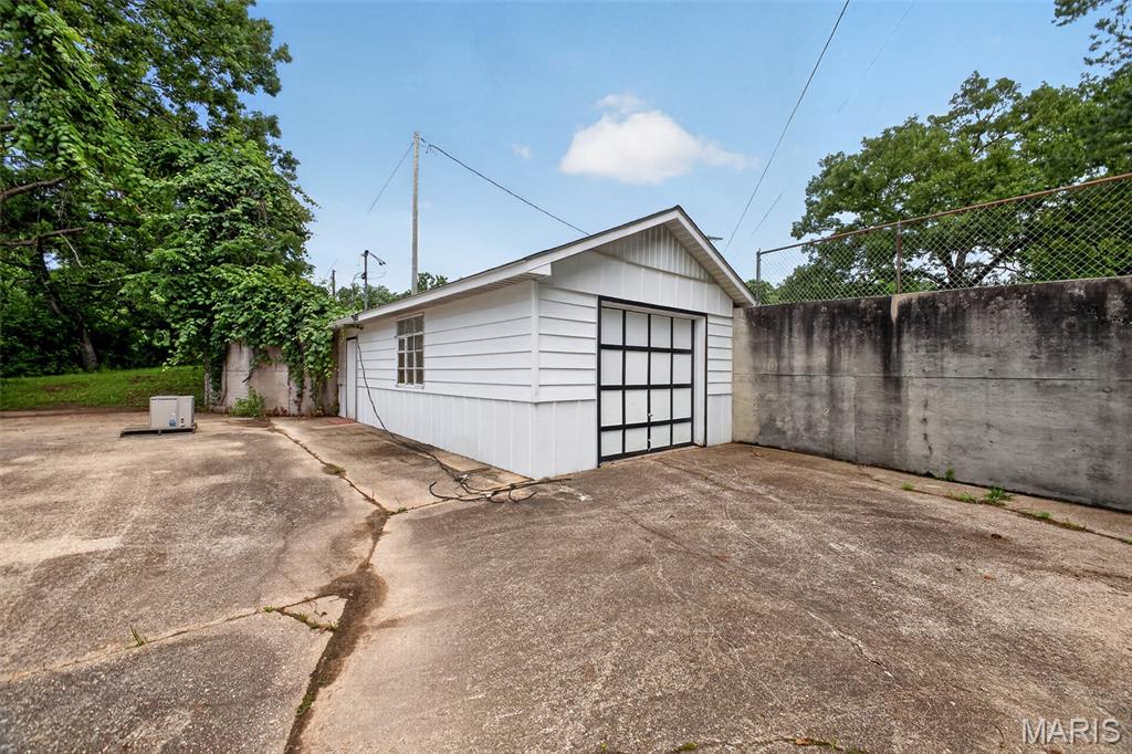 21987 Teak Lane Property Photo 12
