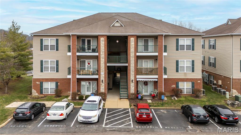 895 Forest Avenue 103