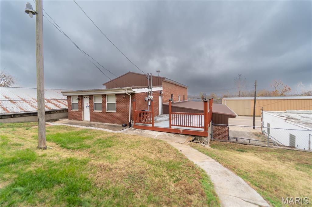 2248 E Broadway Property Photo 8