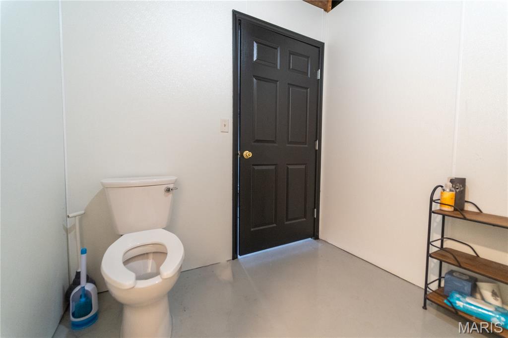 2248 E Broadway Property Photo 45