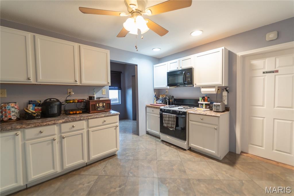 2248 E Broadway Property Photo 63