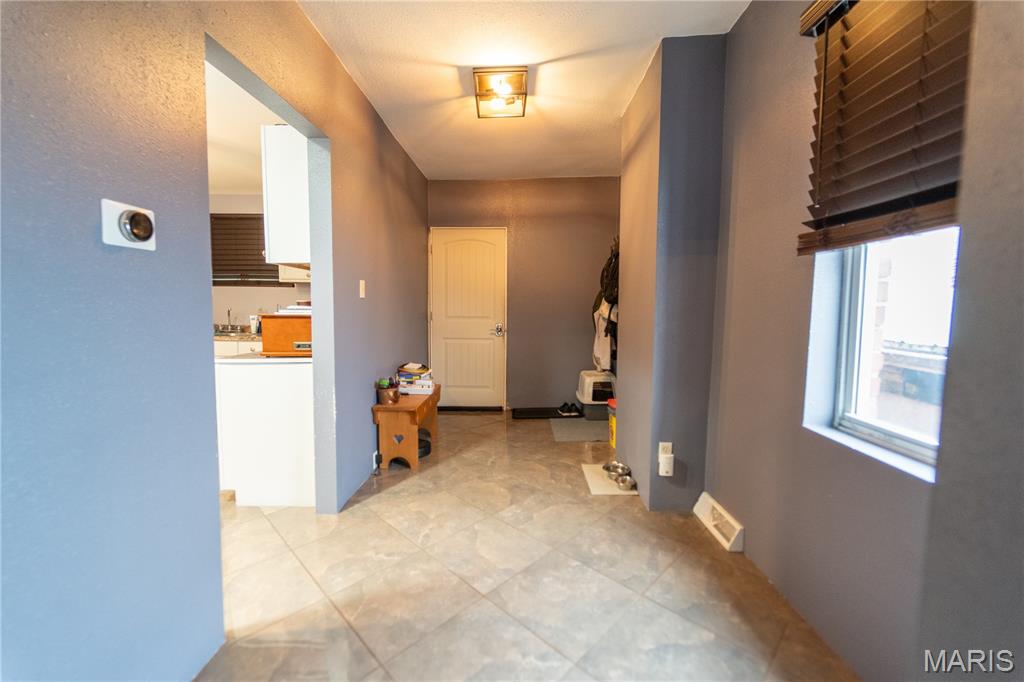 2248 E Broadway Property Photo 76