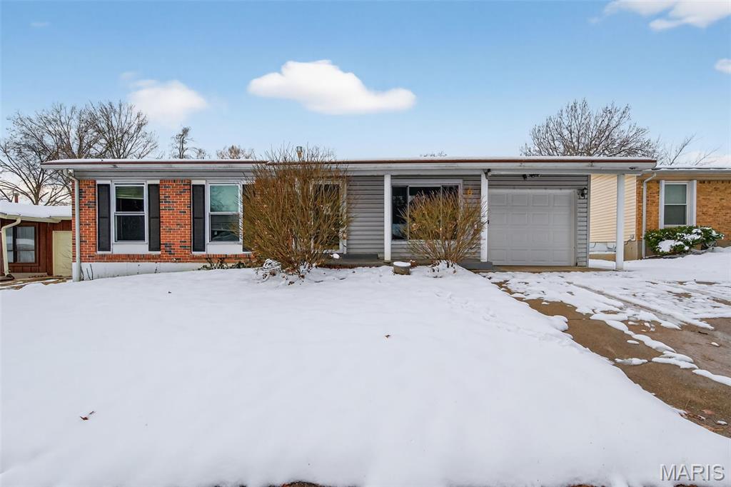 12119 El Camara Drive Property Photo 1