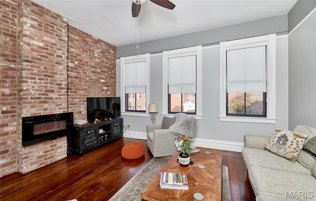 214 E 1st Street Property Photo 74
