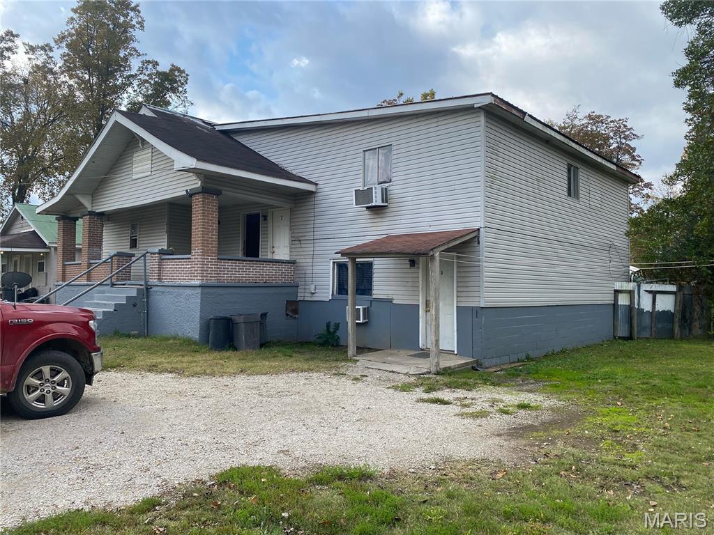 439 Short A St Property Photo 1