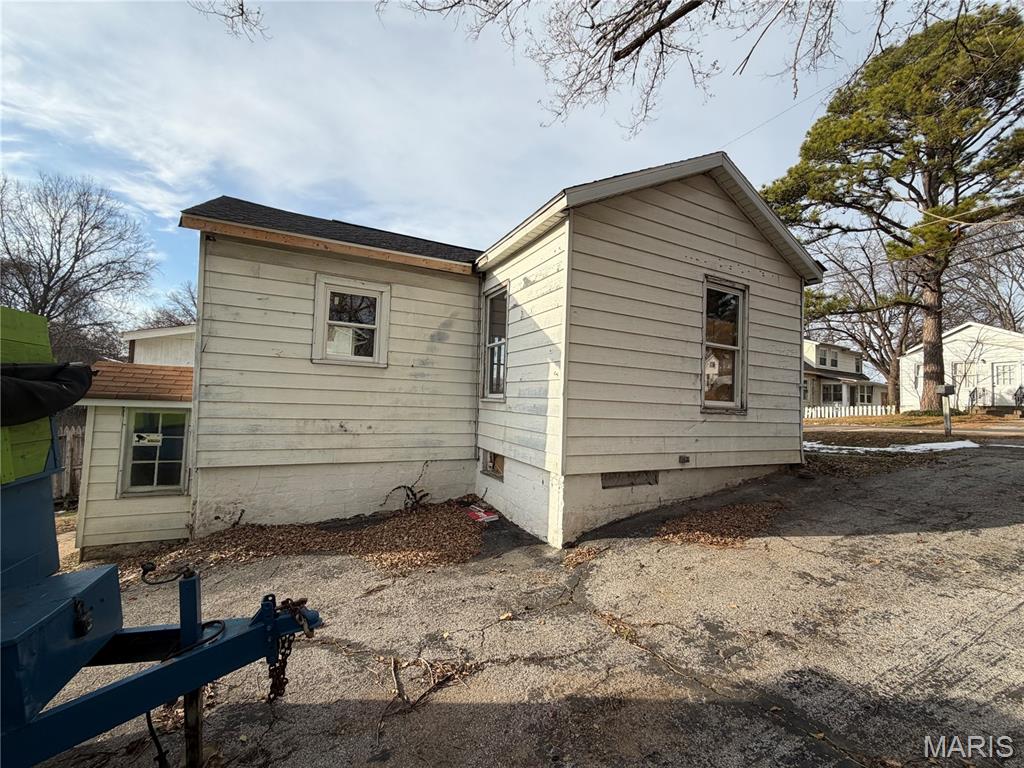 5138 Lode Avenue Property Photo 4