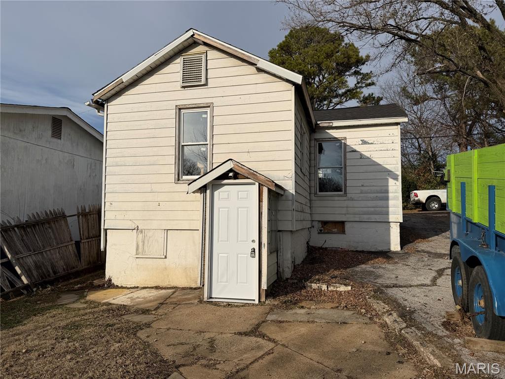 5138 Lode Avenue Property Photo 5