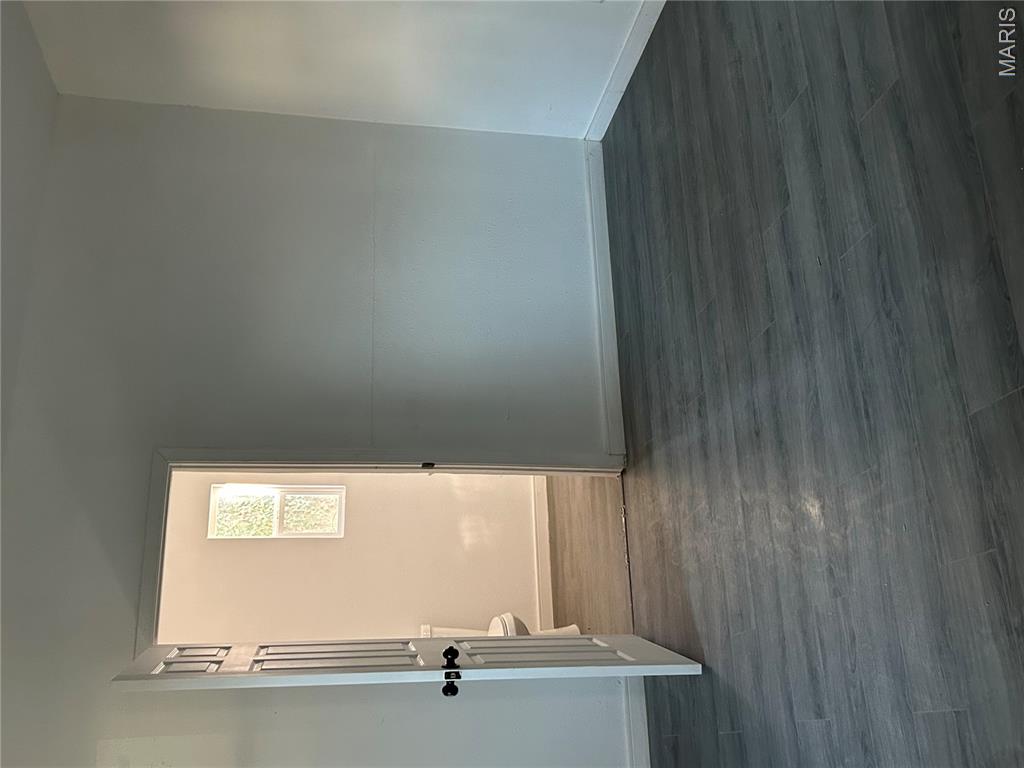 207 E Marshall Street Property Photo 8