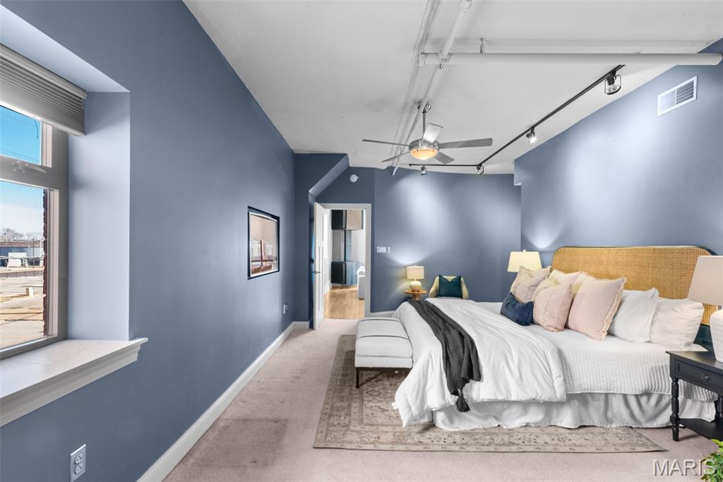 4901 Washington Boulevard 2c Property Photo 9