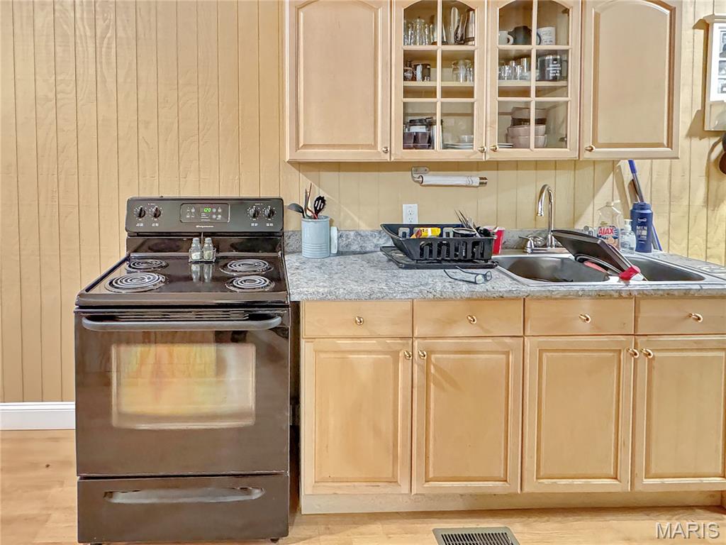 75 N Main Street Property Photo 24