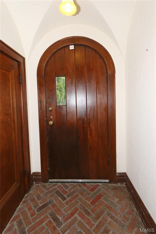 8788 Pine Avenue Property Photo 3