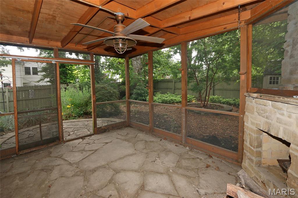 8788 Pine Avenue Property Photo 22
