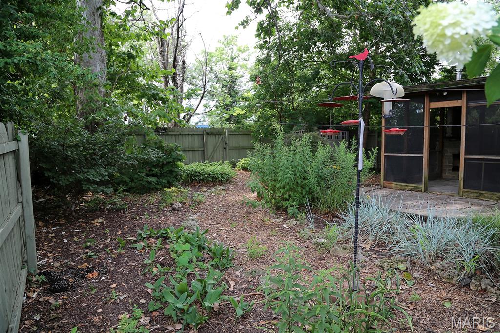 8788 Pine Avenue Property Photo 24