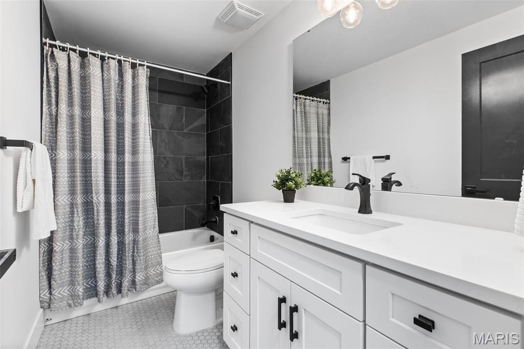 402 Spears Street Property Photo 50