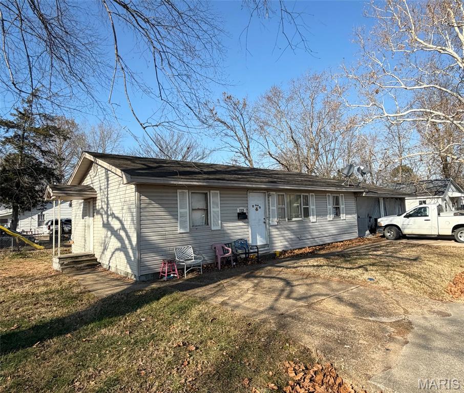 2325 Mangold Street Property Photo 2