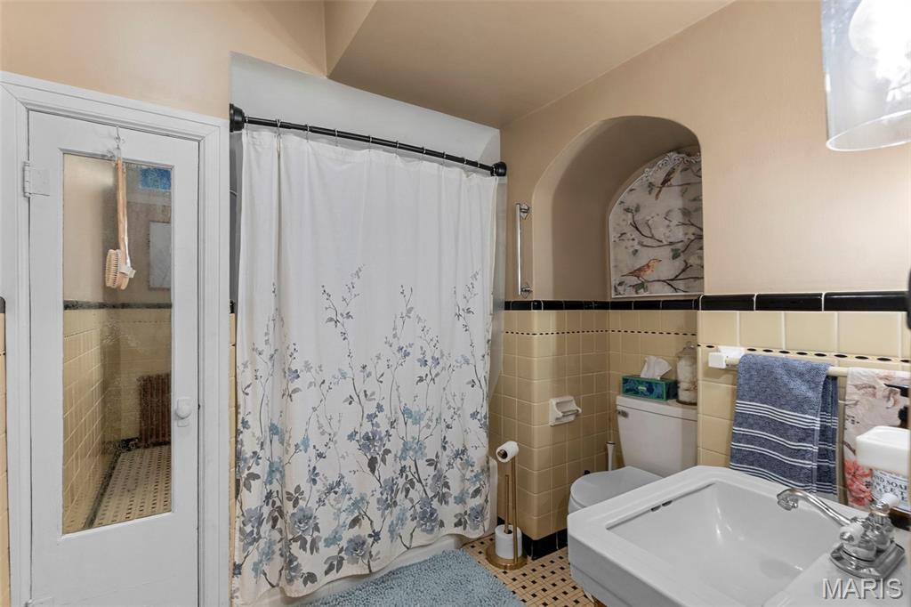 221 W Saint Joseph Street Property Photo 20