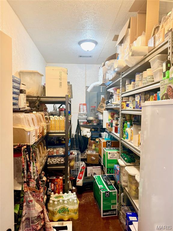307 E State Street Property Photo 11