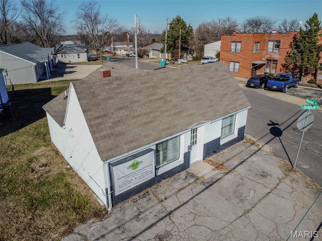 207 E Springfield Road Property Photo 4